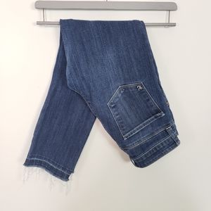 Kut From The Kloth Reese ankle jean raw hem